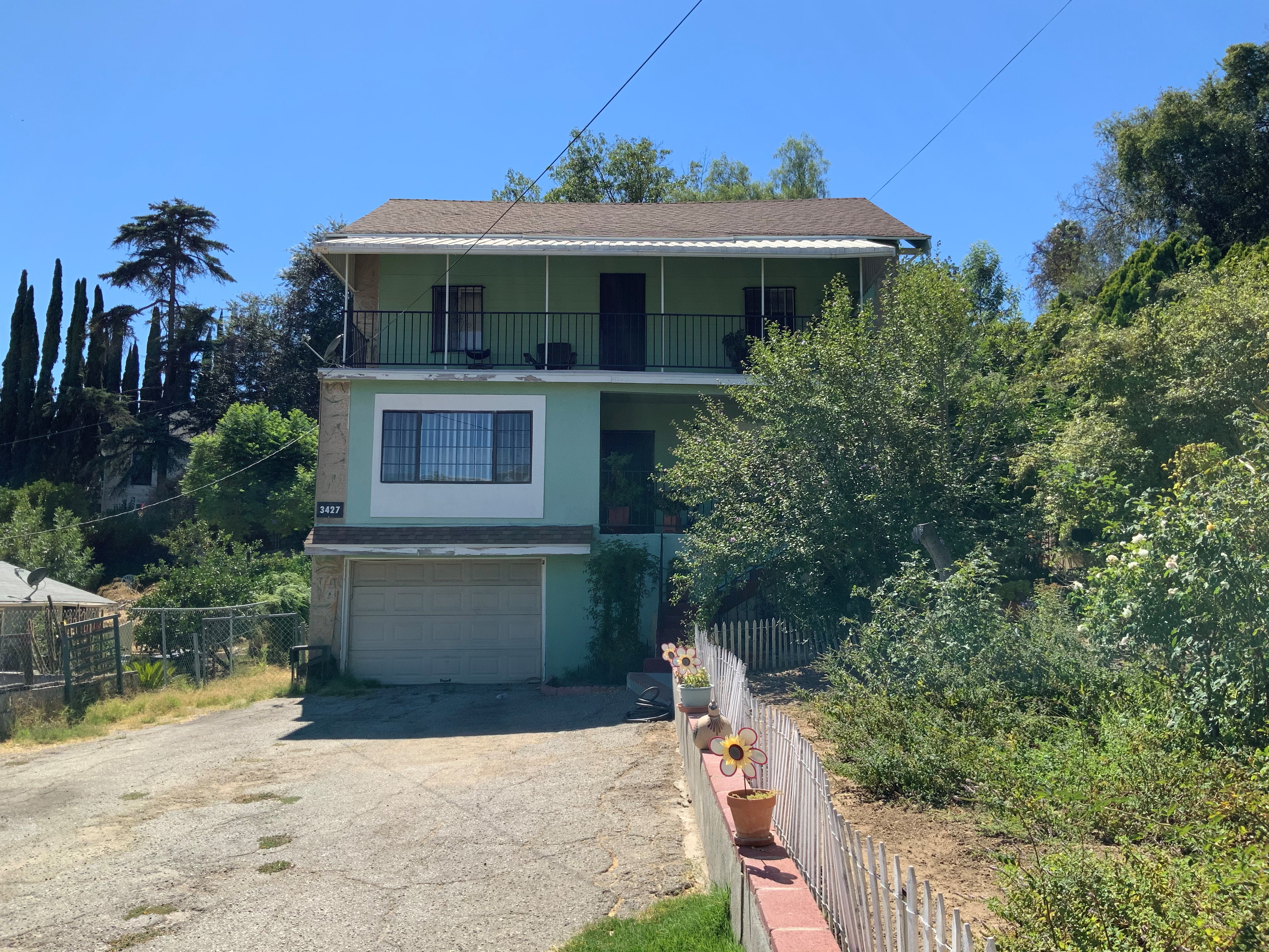 Glenalbyn Dr, LA